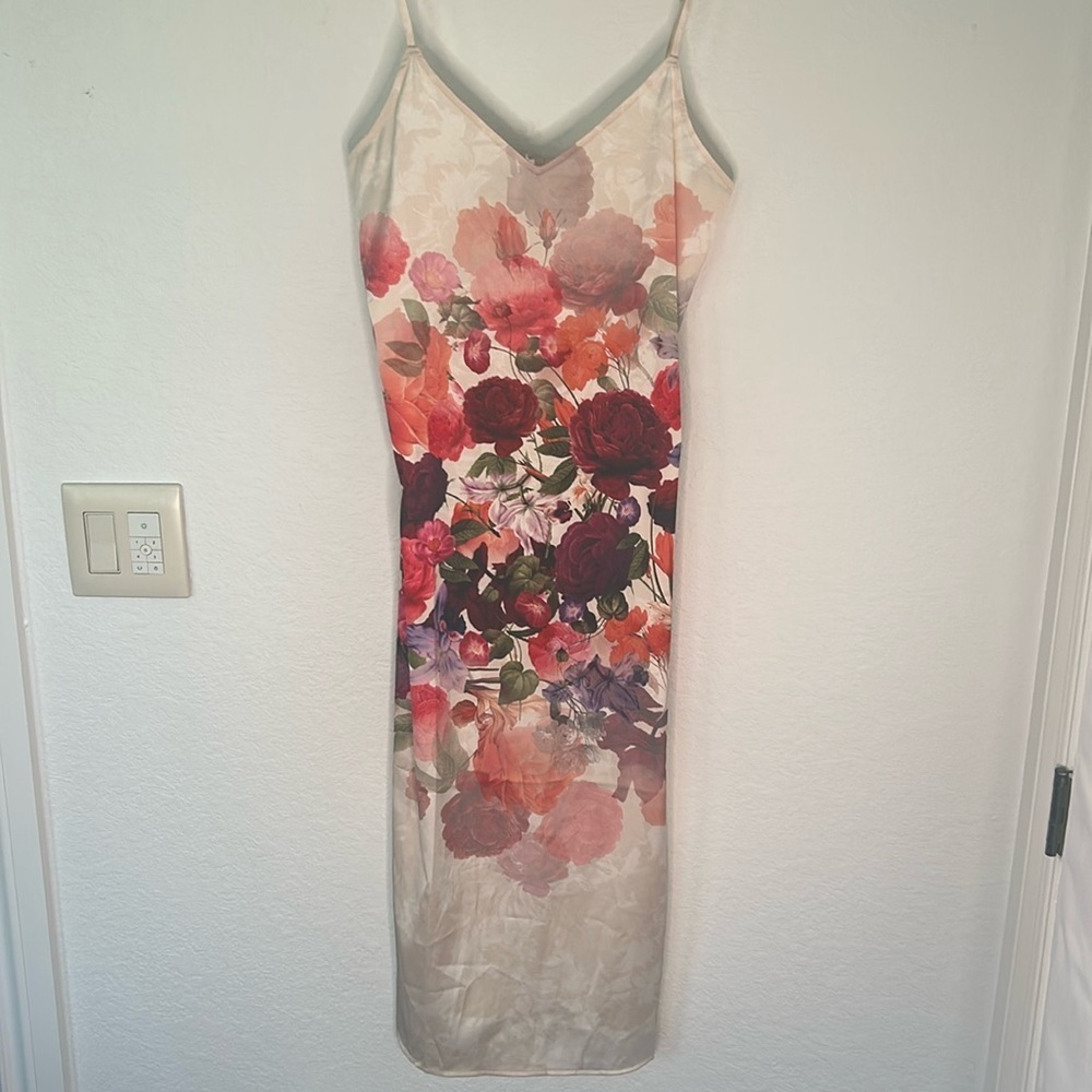🌺NEW SOMA Twilight Garden Cascade Nightgown - Midi Length (size small)
